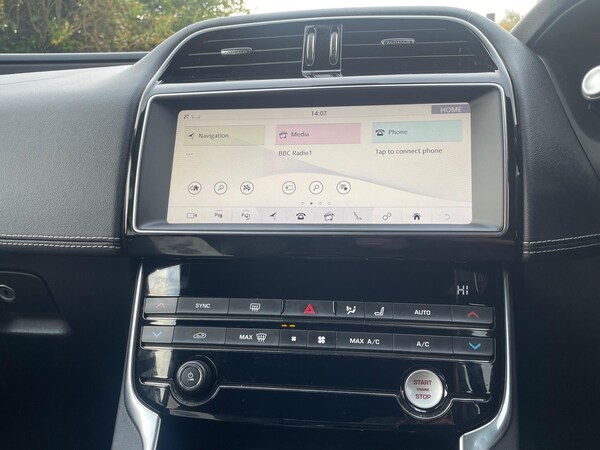 Used Jaguar XE 2018 for sale - 76306750: Photo 42