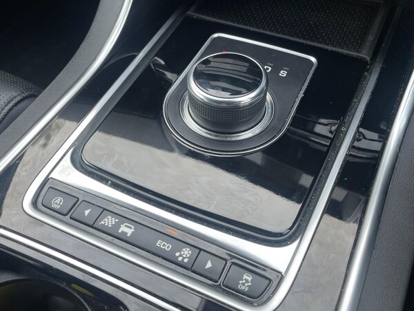 Used Jaguar XE 2018 for sale - 76306750: Photo 44