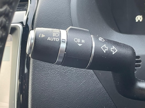 Used Jaguar XE 2018 for sale - 76306750: Photo 47