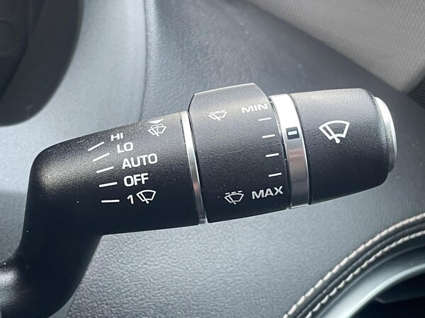 Used Jaguar XE 2018 for sale - 76306750: Photo 48