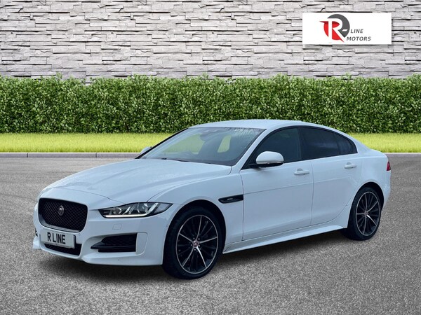 Used Jaguar XE 2018 for sale - 76306750: Photo 4