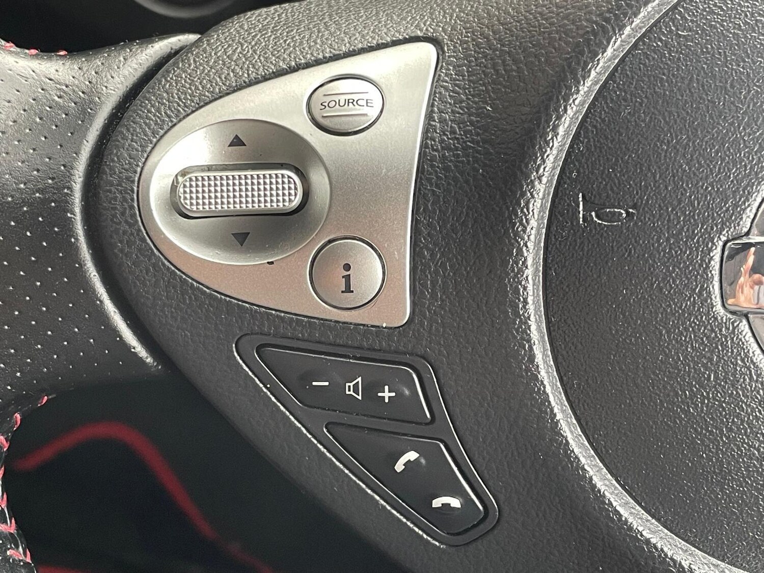 Used Nissan Juke 2015 for sale - 76189358: Photo 40