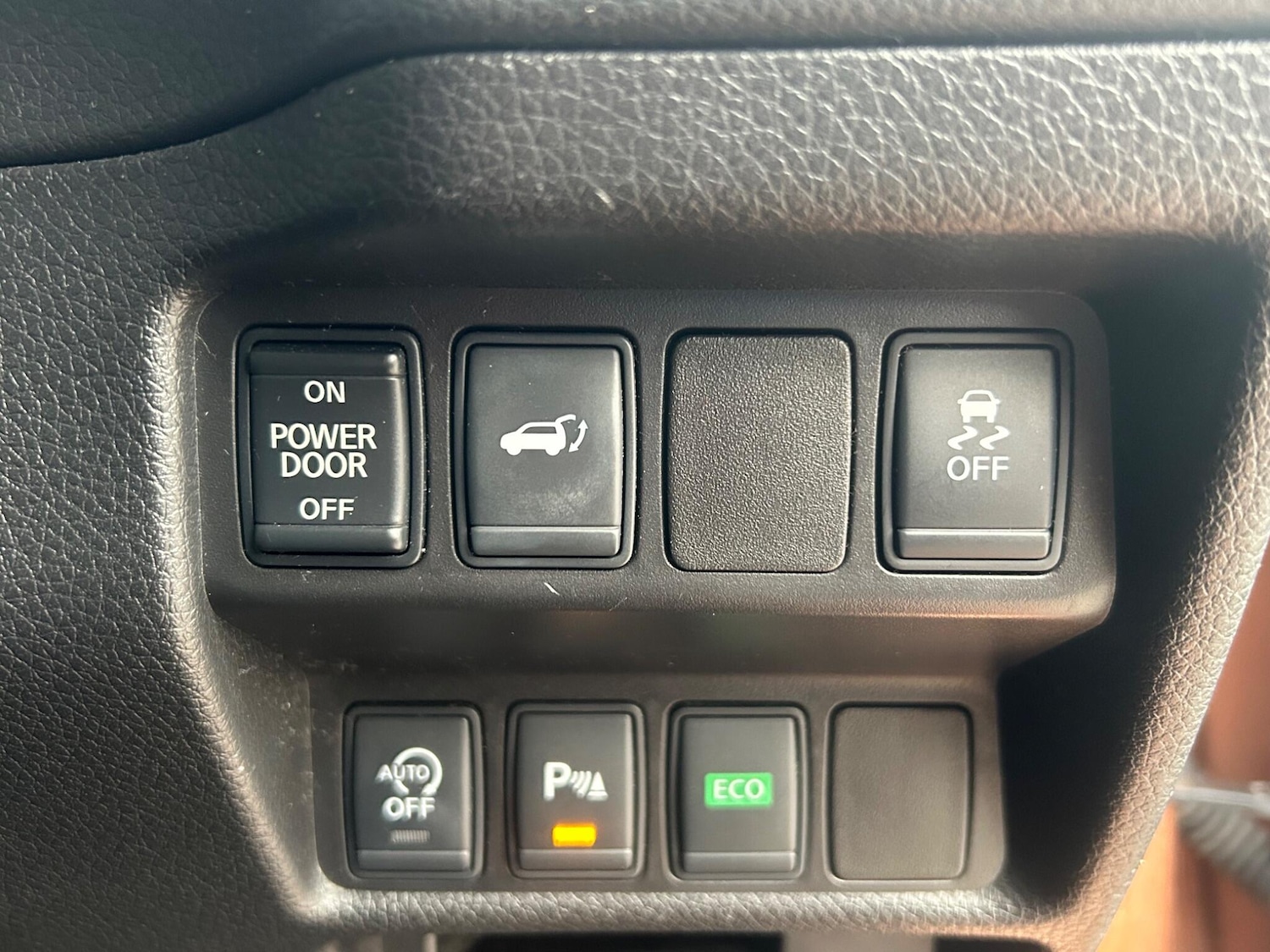 Used Nissan X-Trail 2014 for sale - 77468601: Photo 38