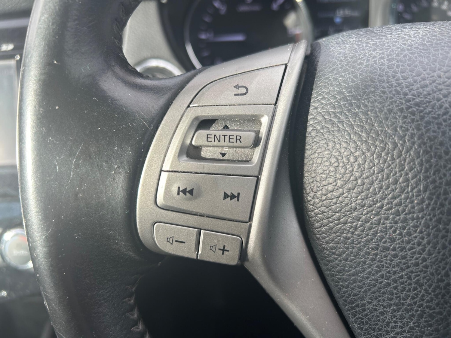 Used Nissan Qashqai 2017 for sale - 76689713: Photo 42