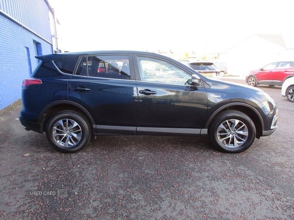 Used Toyota RAV4 2017 for sale - 76378136: Photo 11
