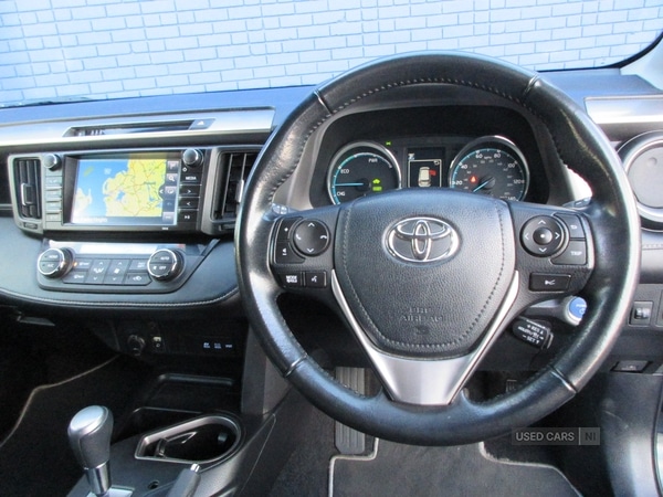Used Toyota RAV4 2017 for sale - 76378136: Photo 25