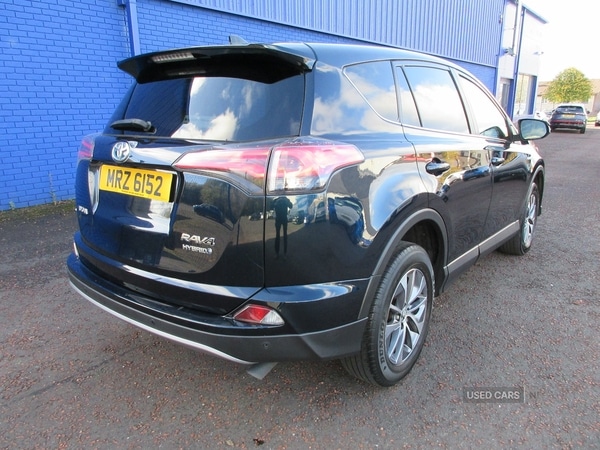 Used Toyota RAV4 2017 for sale - 76378136: Photo 3