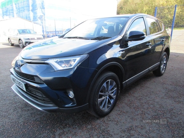 Used Toyota RAV4 2017 for sale - 76378136: Photo 5