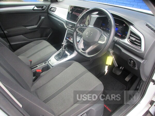 Used Volkswagen T-Roc 2023 for sale - 77799586: Photo 16