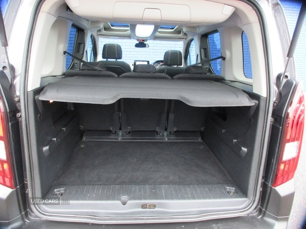 Vehicle 28