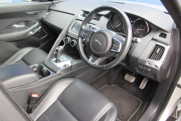 Used Jaguar E-Pace 2019 for sale - 71256197: Photo 24