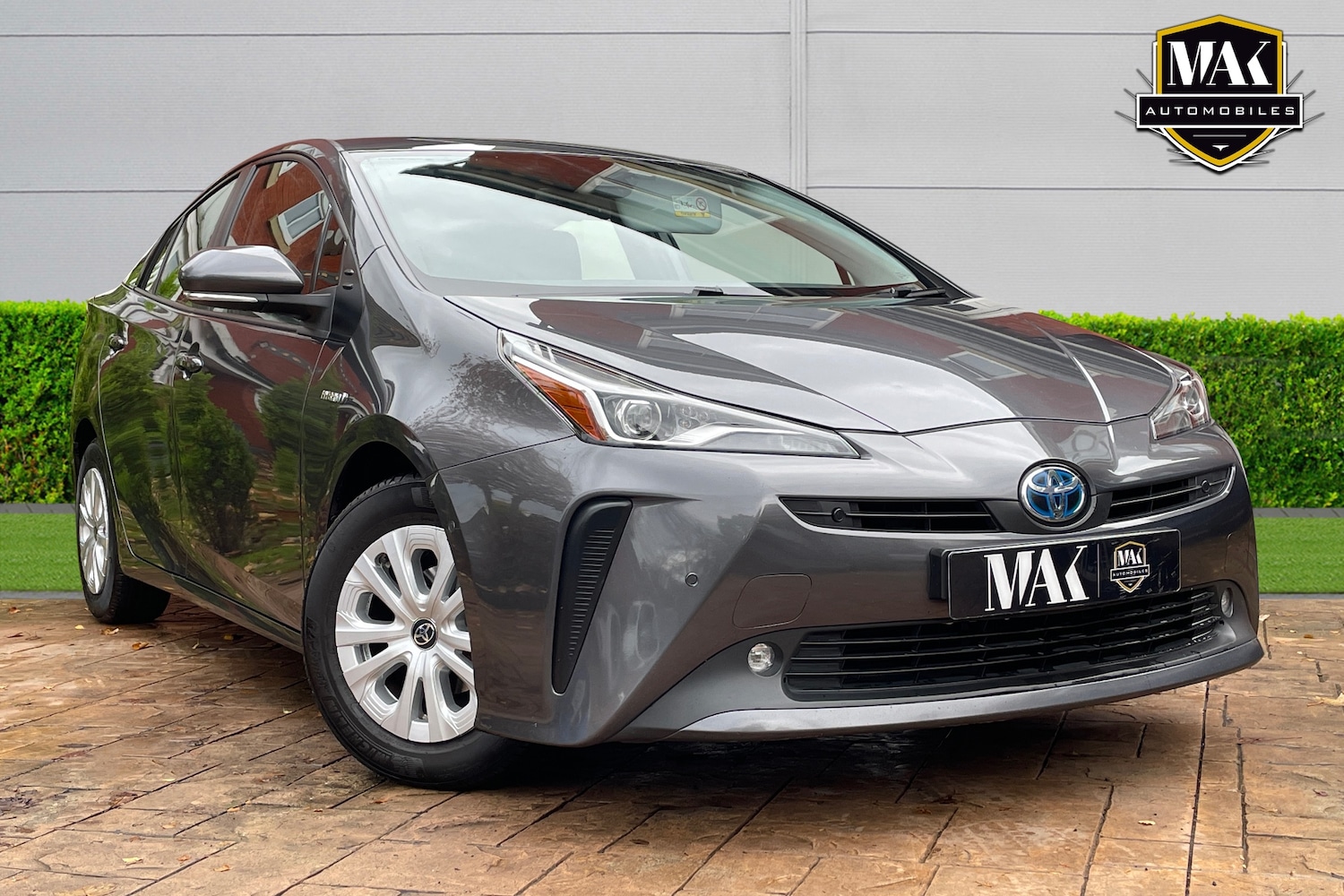 Used Toyota Prius 2019 for sale - 76571316: Photo 2