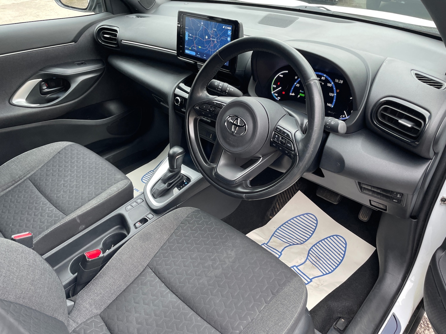 Used Toyota Yaris Cross 2023 for sale - 77790686: Photo 8