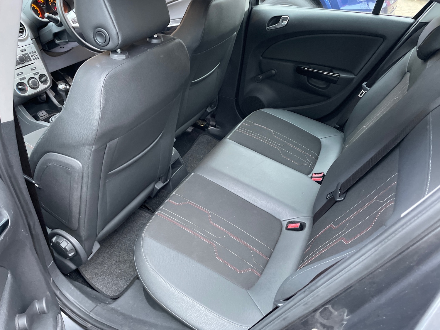 Used Vauxhall Corsa 2012 for sale - 76437124: Photo 10