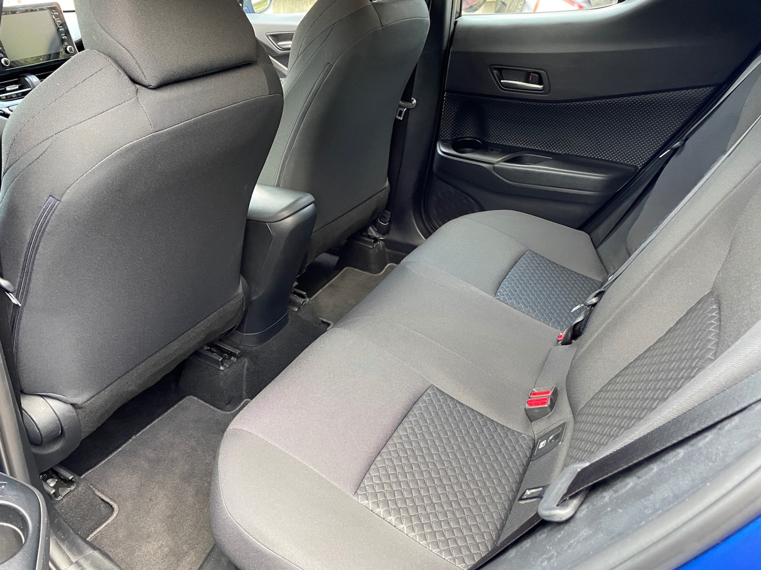 Used Toyota C-HR 2021 for sale - 77019056: Photo 11