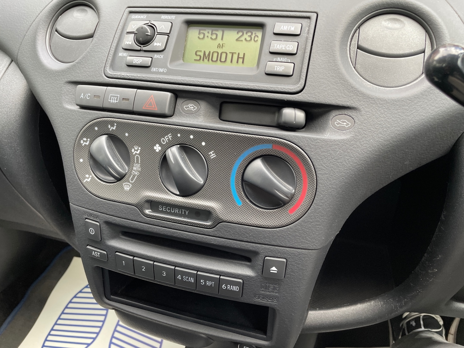 Used Toyota Yaris 2005 for sale - 76287150: Photo 12