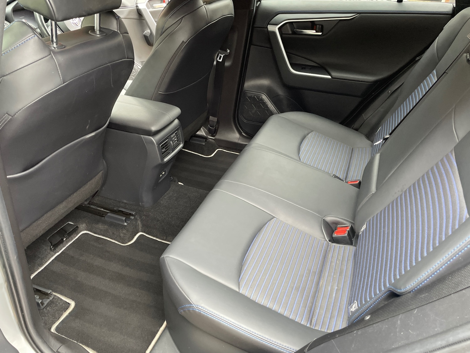 Used Toyota RAV4 2022 for sale - 78114982: Photo 14