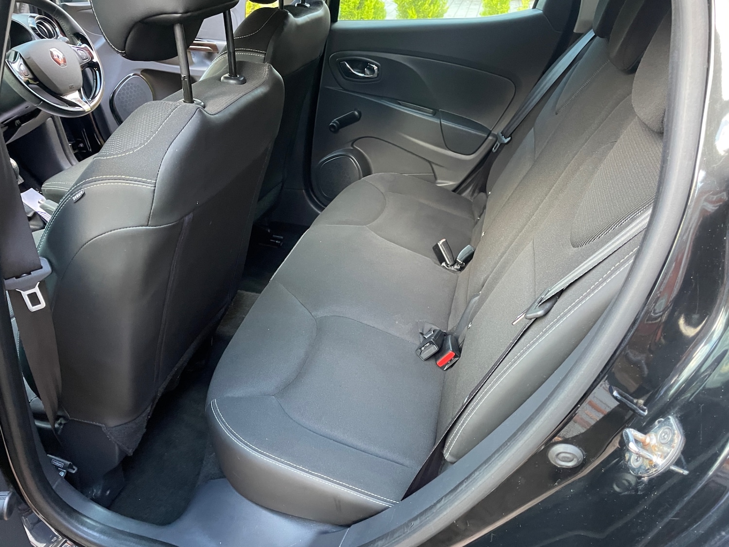 Used Renault Clio 2013 for sale - 76020143: Photo 9