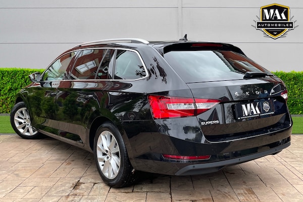 Used Skoda Superb 2022 for sale - 76245522: Photo 4