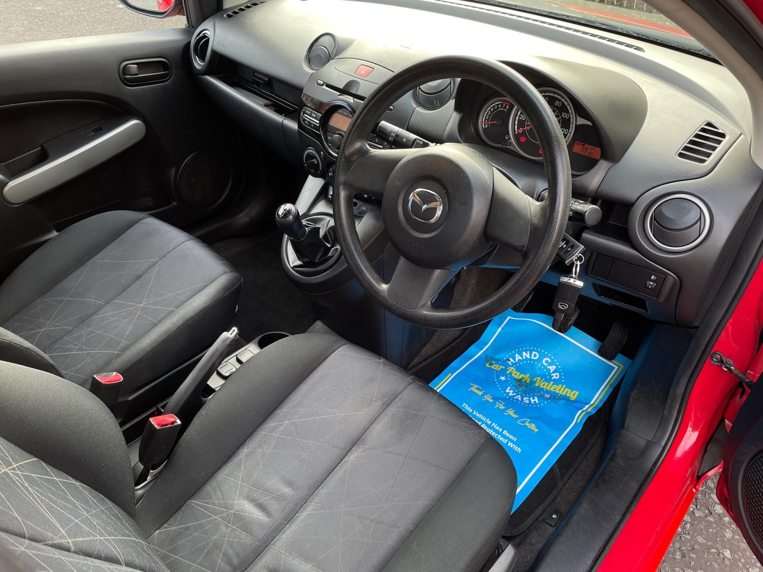 Used Mazda Mazda2 2014 for sale - 77881457: Photo 8