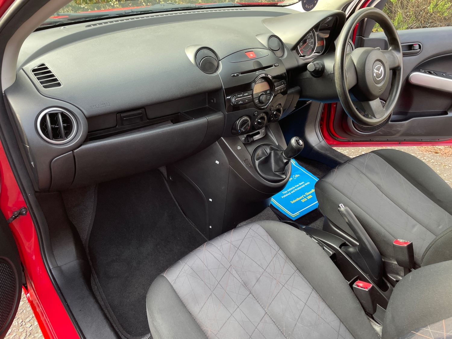 Used Mazda Mazda2 2014 for sale - 77881457: Photo 9