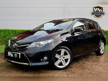 Used Toyota Auris 2013 for sale - 76382721: Photo