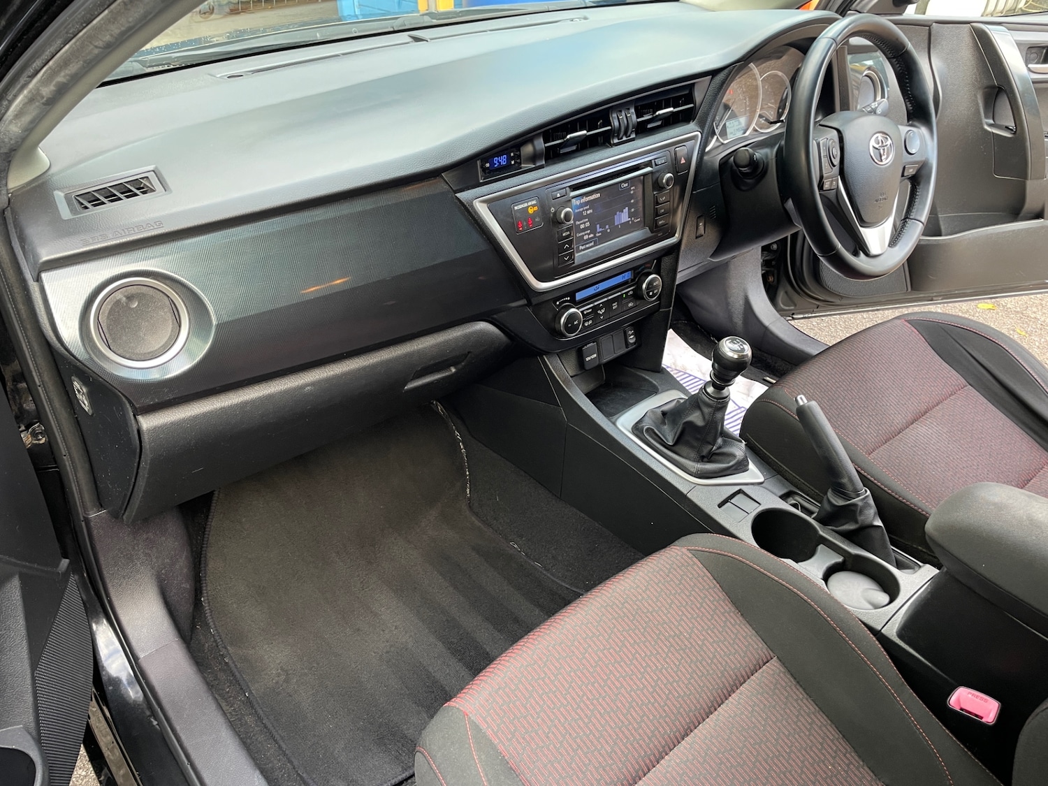 Used Toyota Auris 2013 for sale - 76382721: Photo 9