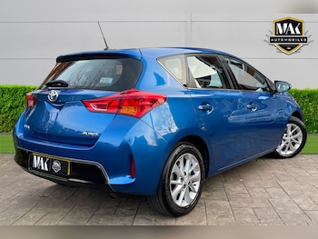 Used Toyota Auris 2013 for sale - 77982220: Photo