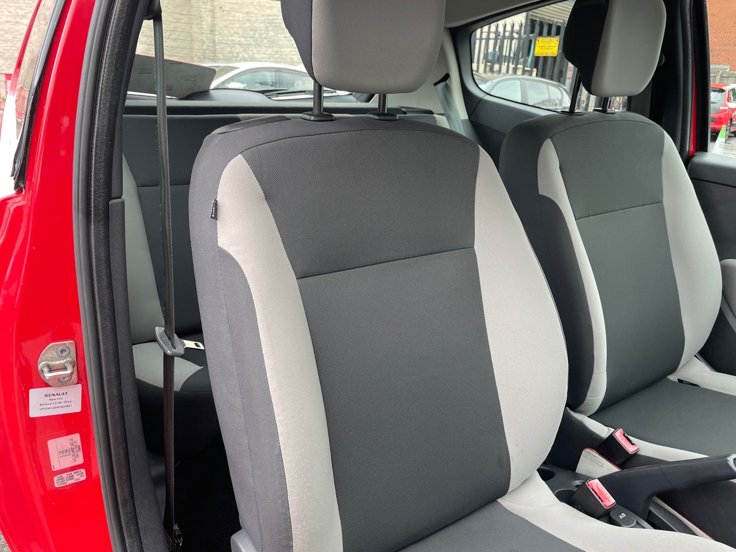 Used Renault Clio 2009 for sale - 76525831: Photo 10