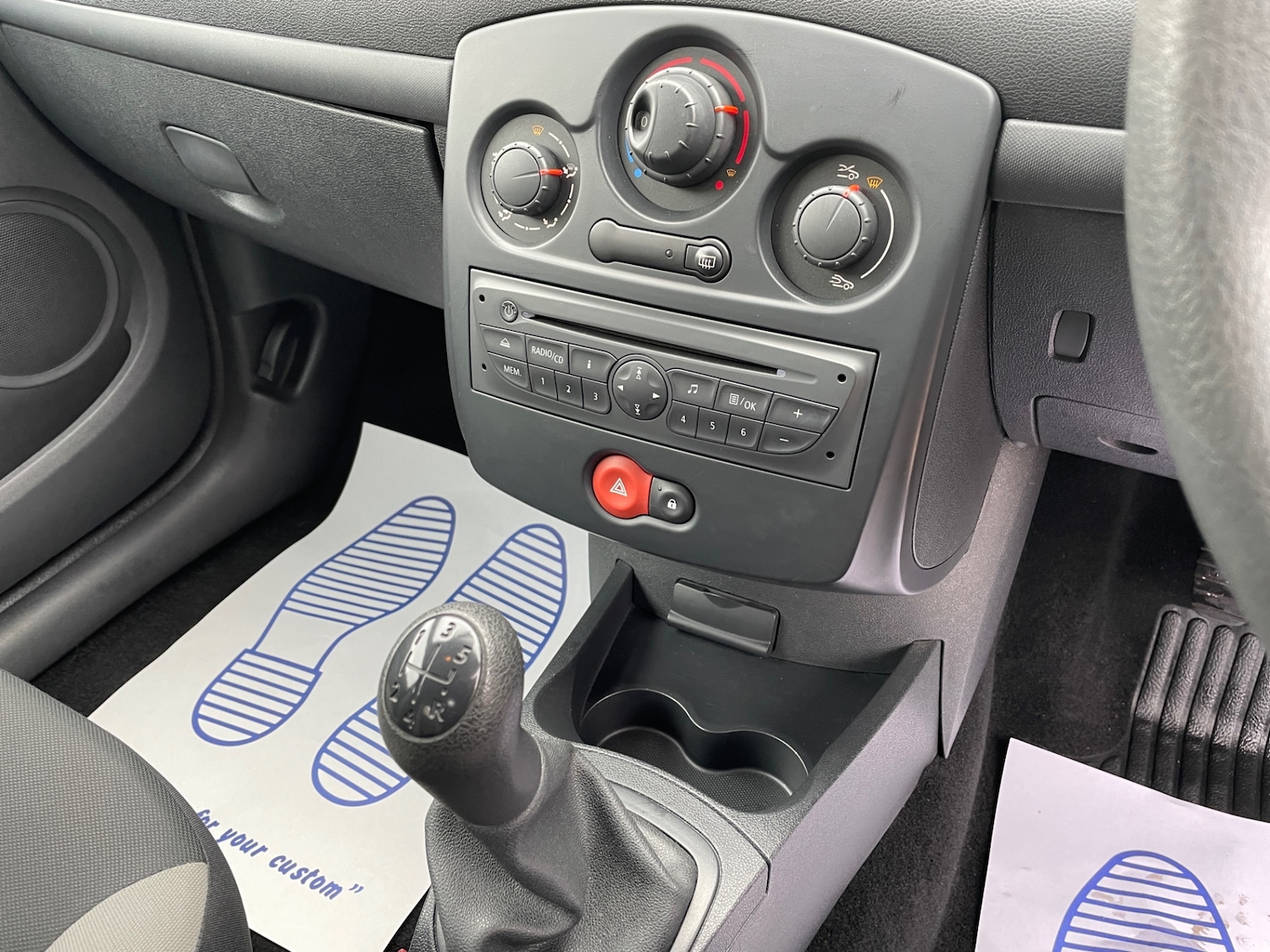 Used Renault Clio 2009 for sale - 76525831: Photo 12