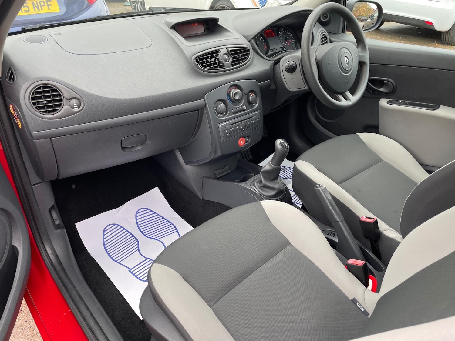 Used Renault Clio 2009 for sale - 76525831: Photo 9