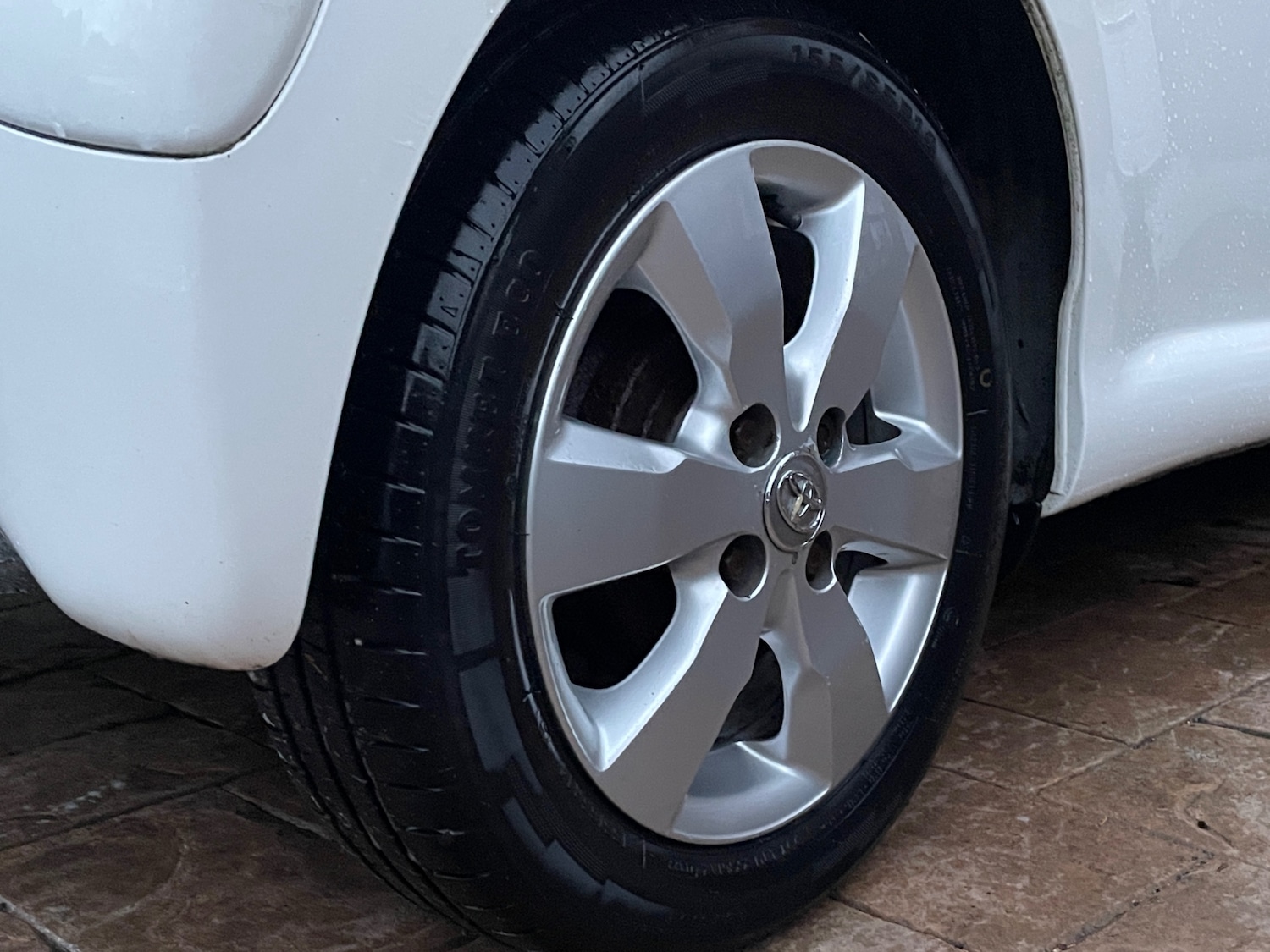 Used Toyota AYGO 2013 for sale - 76471120: Photo 10