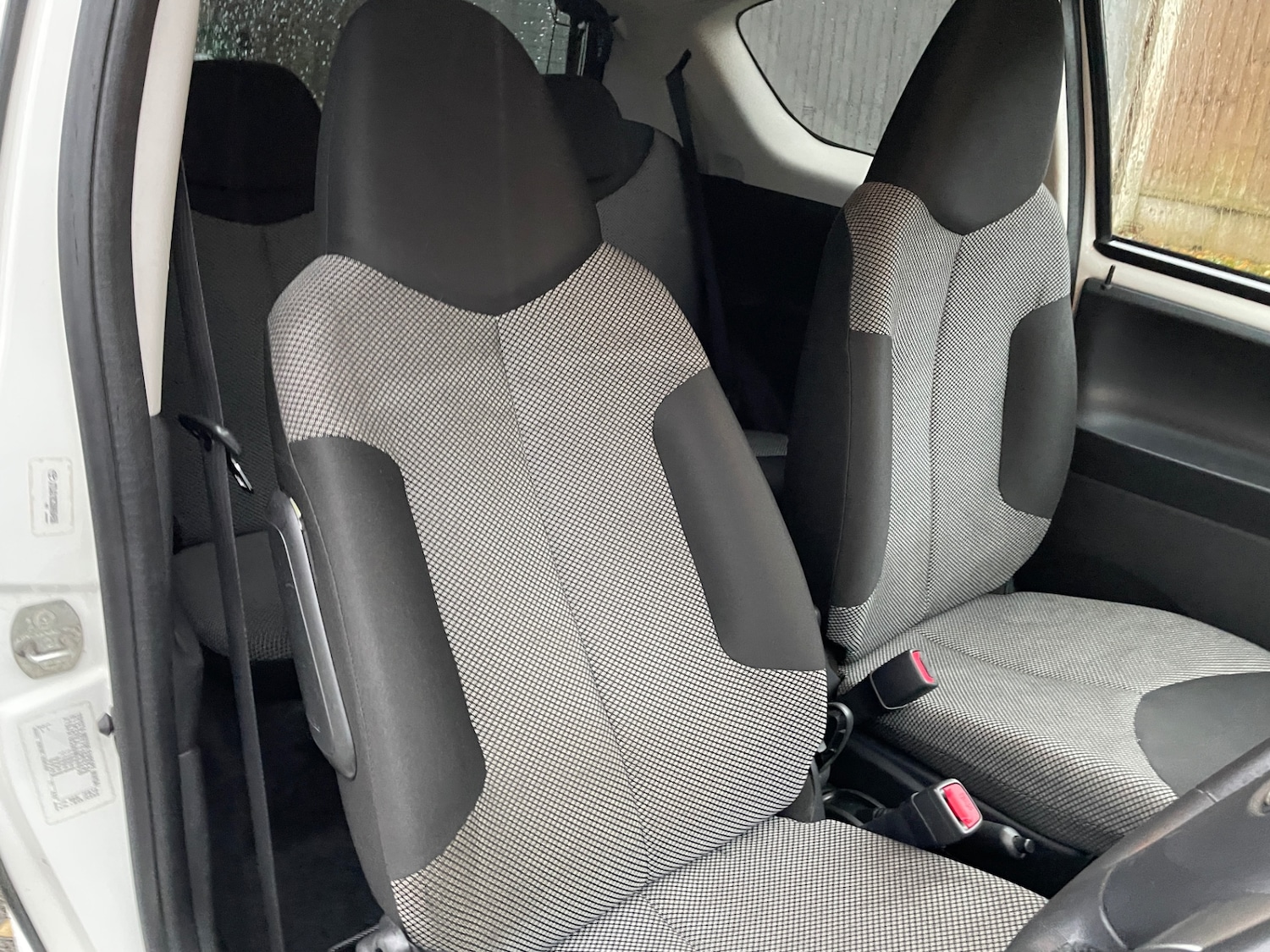 Used Toyota AYGO 2013 for sale - 76471120: Photo 15