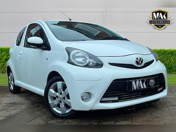 Used Toyota AYGO 2013 for sale - 76471120: Photo