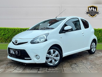 Used Toyota AYGO 2013 for sale - 76471120: Photo