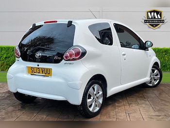 Used Toyota AYGO 2013 for sale - 76471120: Photo