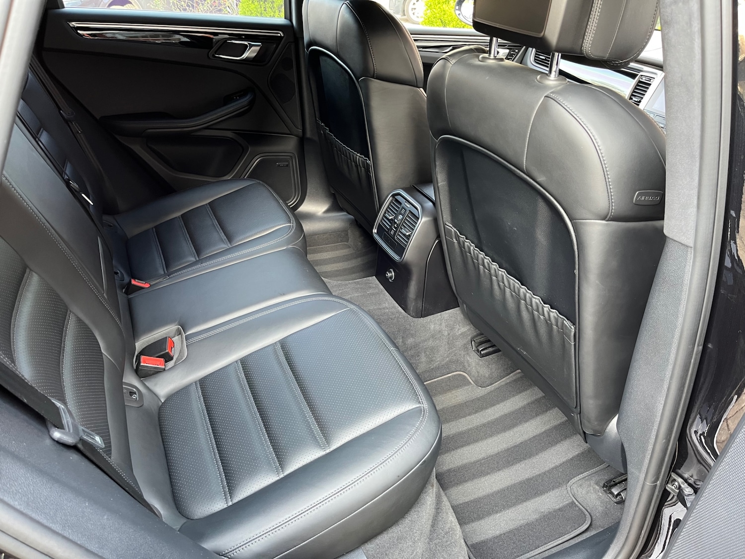 Used Porsche Macan 2016 for sale - 78115000: Photo 12