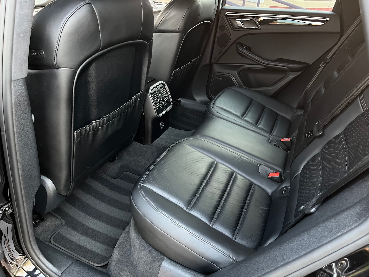 Used Porsche Macan 2016 for sale - 78115000: Photo 13