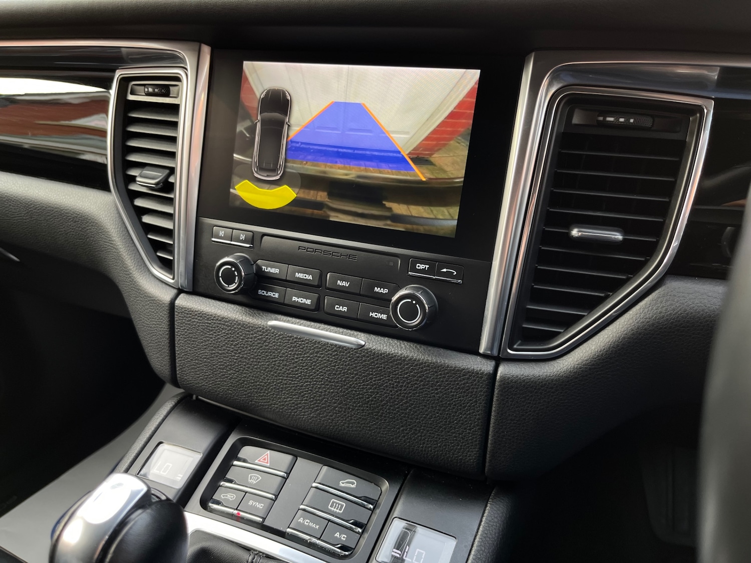 Used Porsche Macan 2016 for sale - 78115000: Photo 14