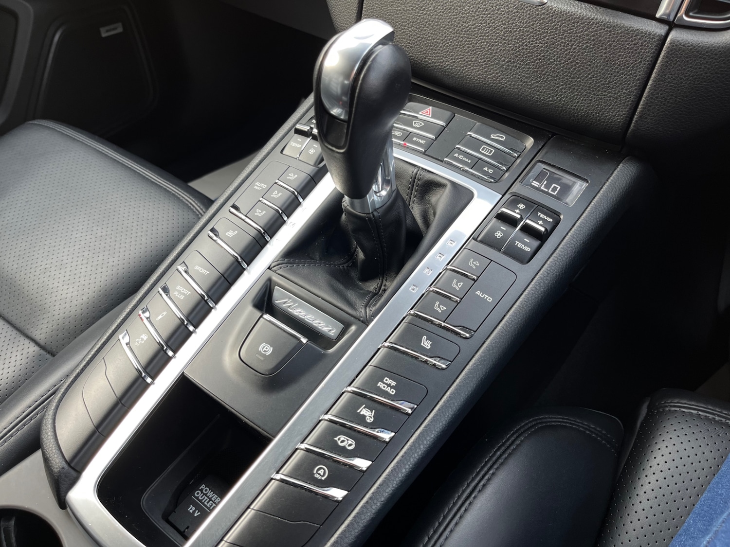 Used Porsche Macan 2016 for sale - 78115000: Photo 18