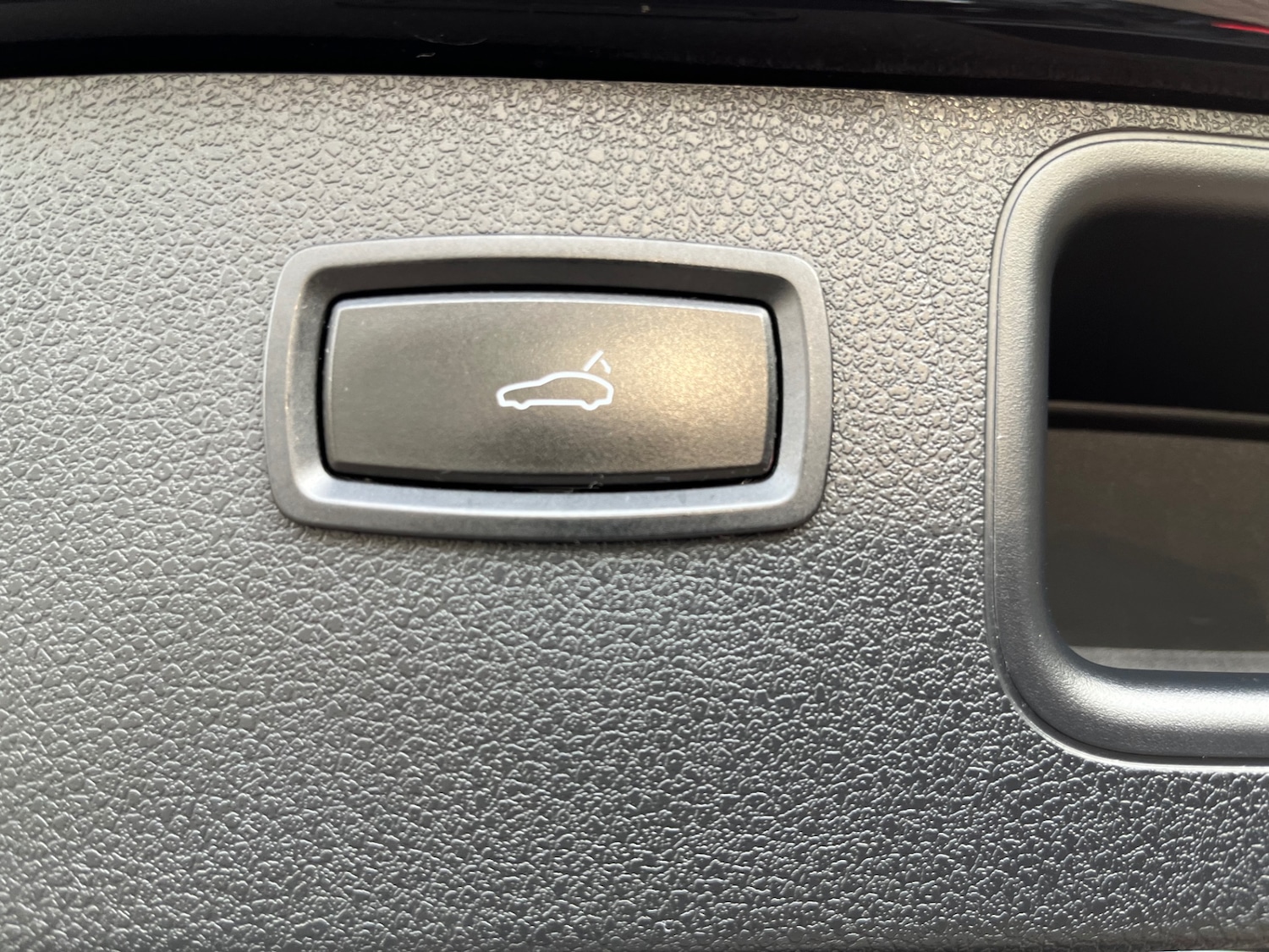 Used Porsche Macan 2016 for sale - 78115000: Photo 23