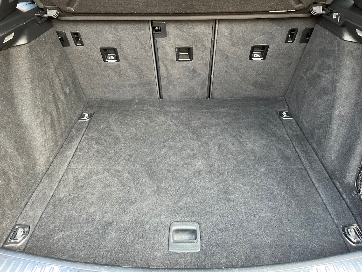 Used Porsche Macan 2016 for sale - 78115000: Photo 24