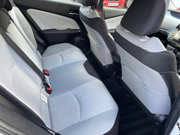 Used Toyota Prius 2021 for sale - 76348165: Photo 10