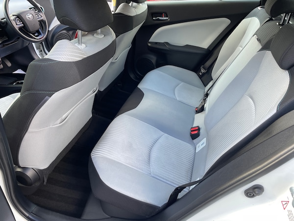 Used Toyota Prius 2021 for sale - 76348165: Photo 11