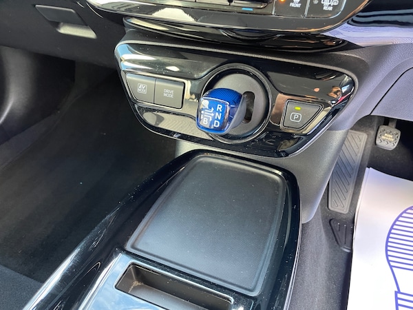 Used Toyota Prius 2021 for sale - 76348165: Photo 14