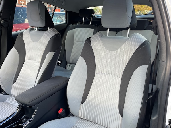 Used Toyota Prius 2021 for sale - 76348165: Photo 17