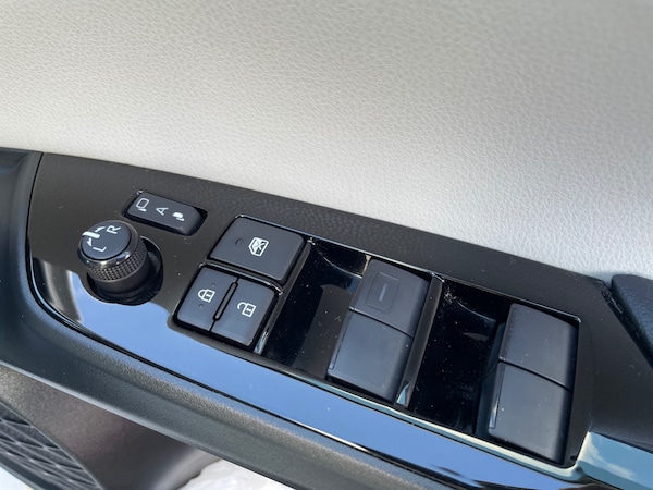 Used Toyota Prius 2021 for sale - 76348165: Photo 18
