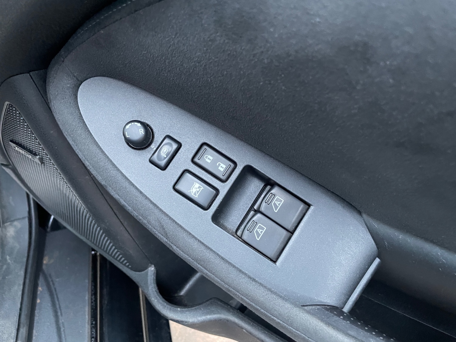 Used Nissan 370 Z 2011 for sale - 77881442: Photo 12