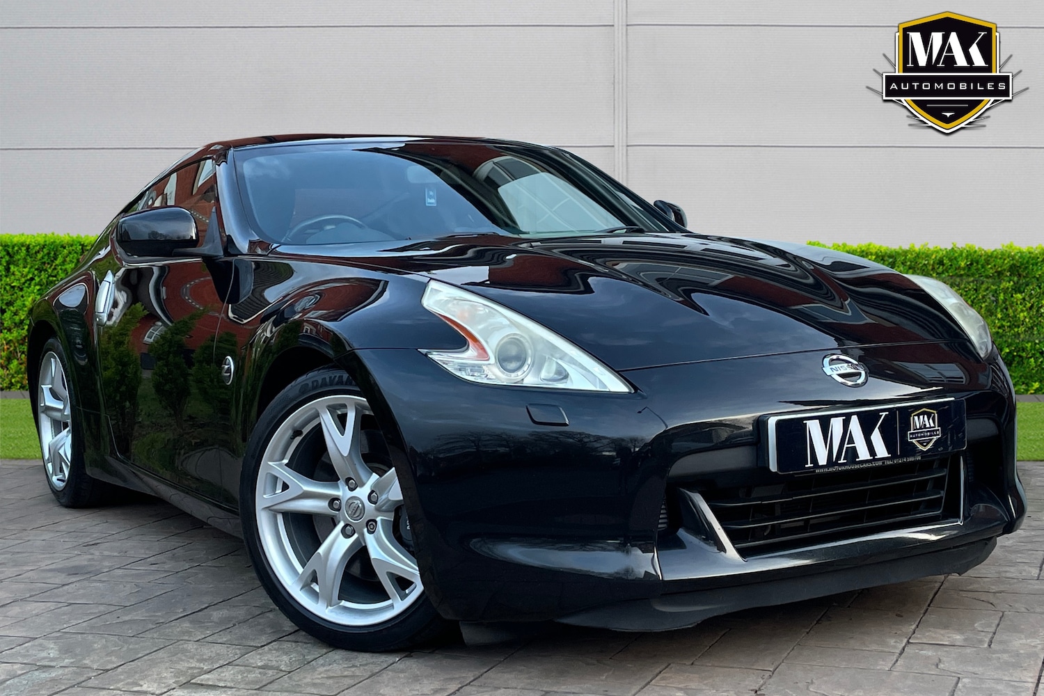 Used Nissan 370 Z 2011 for sale - 77881442: Photo 2