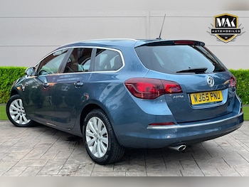 Used Vauxhall Astra 2015 for sale - 77094496: Photo